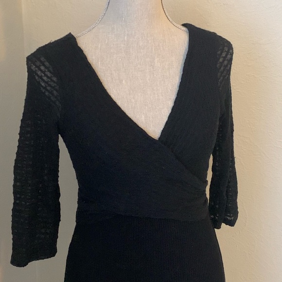 🎁Host Pick🎁 NWOT Amadi Fara Surplice dress in black from Anthropologie, size xs - Picture 3 of 8